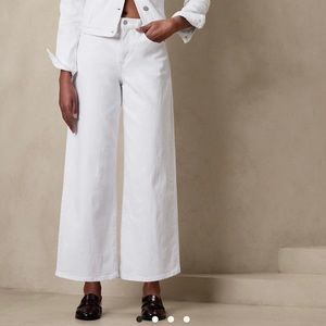 Banana Republic Wide Leg Cropped Jeans - White Petite Size 6